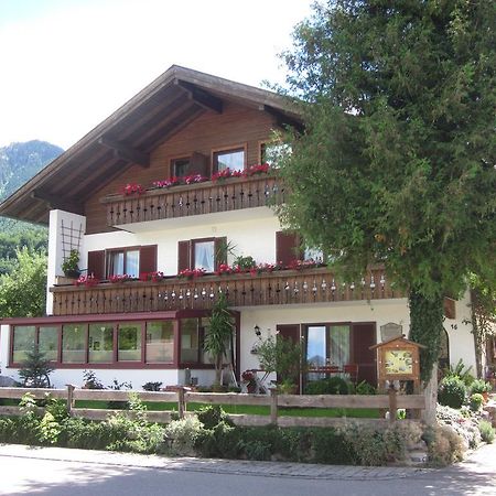 Gaestehaus Poeppl Unterwössen Esterno foto