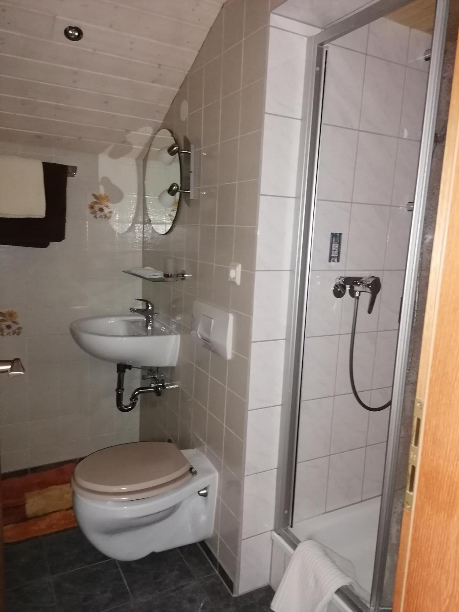 Gaestehaus Poeppl Unterwössen Esterno foto