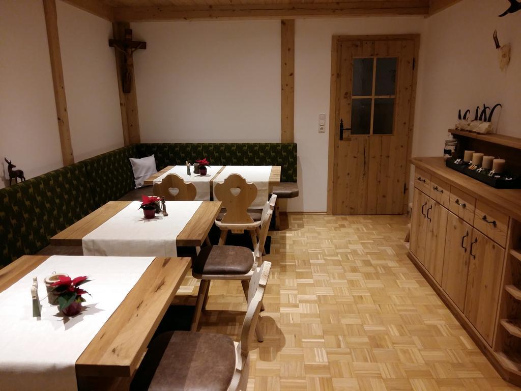 Gaestehaus Poeppl Unterwössen Esterno foto